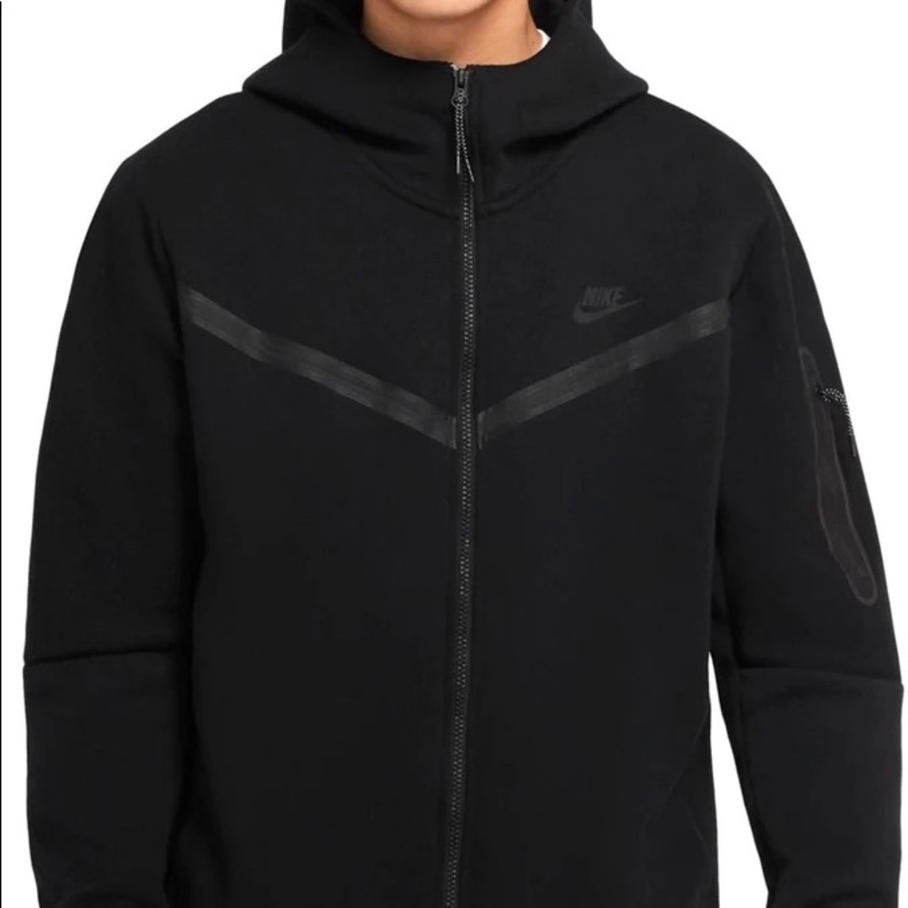 Nike Black Tech Fleece Sweater